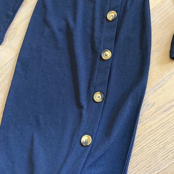 H&M Longsleeve Dress - Picture 3 of 7